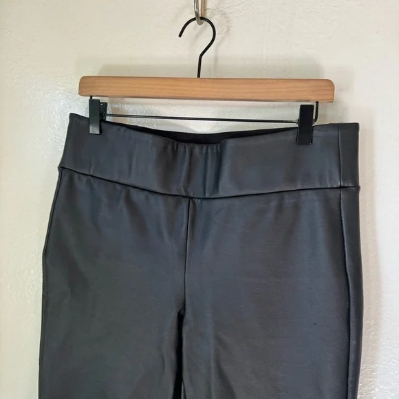 Torrid | Studio Slim Fix Black Faux Leather & Premium Ponte Pull-On Pixie Pant - Picture 3 of 7